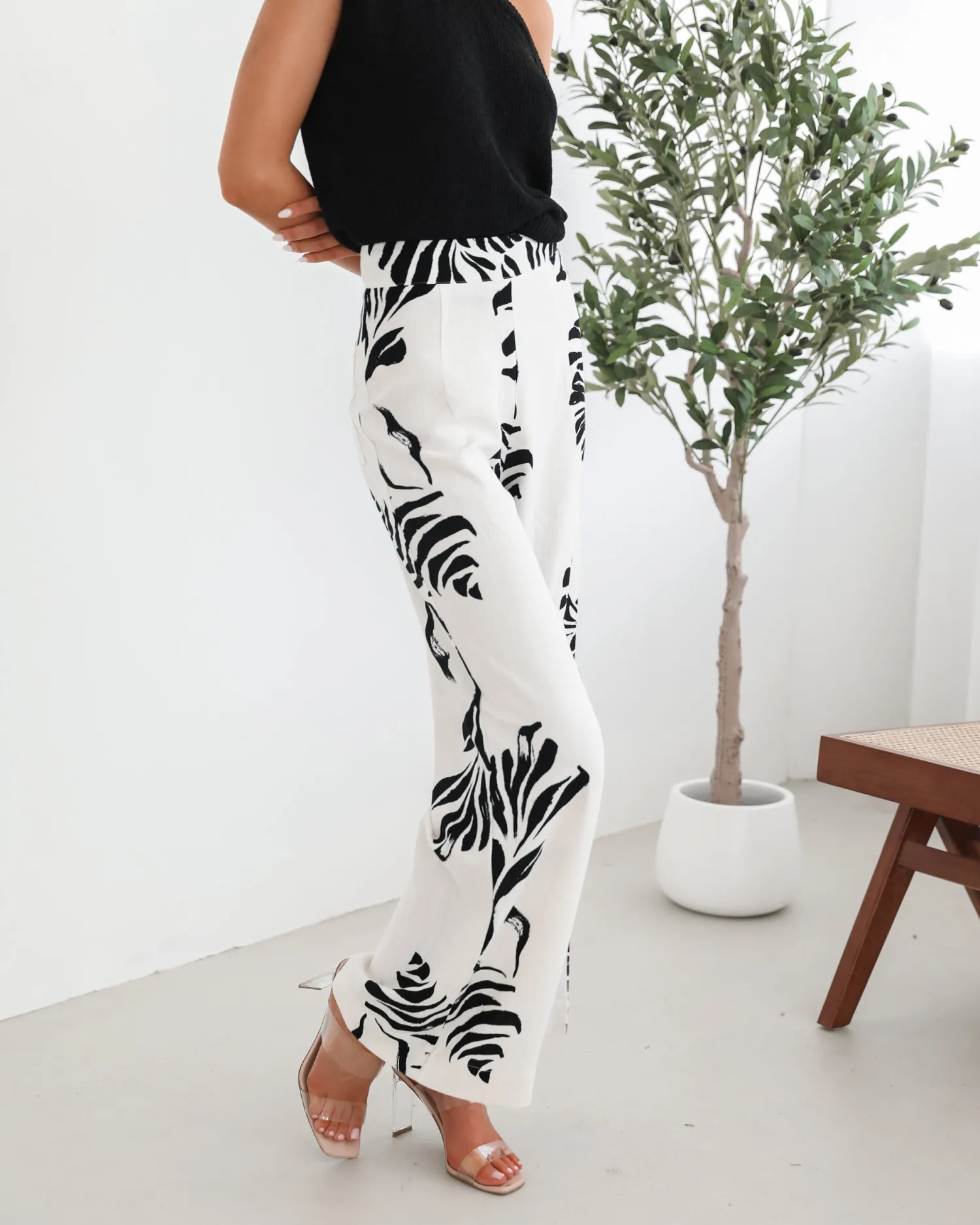Amelyn Pants - White Print Pants|Bottoms