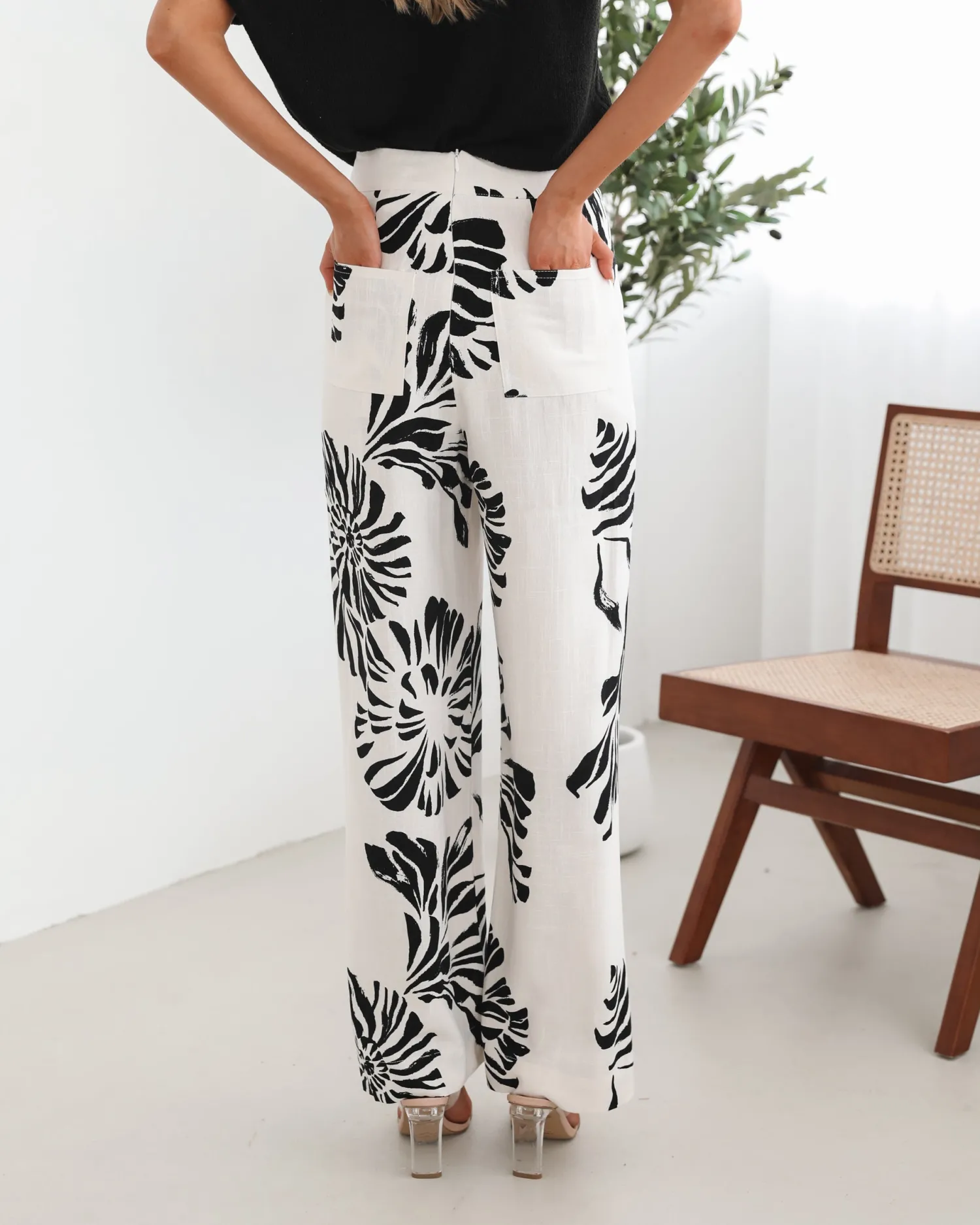 Amelyn Pants - White Print Pants|Bottoms