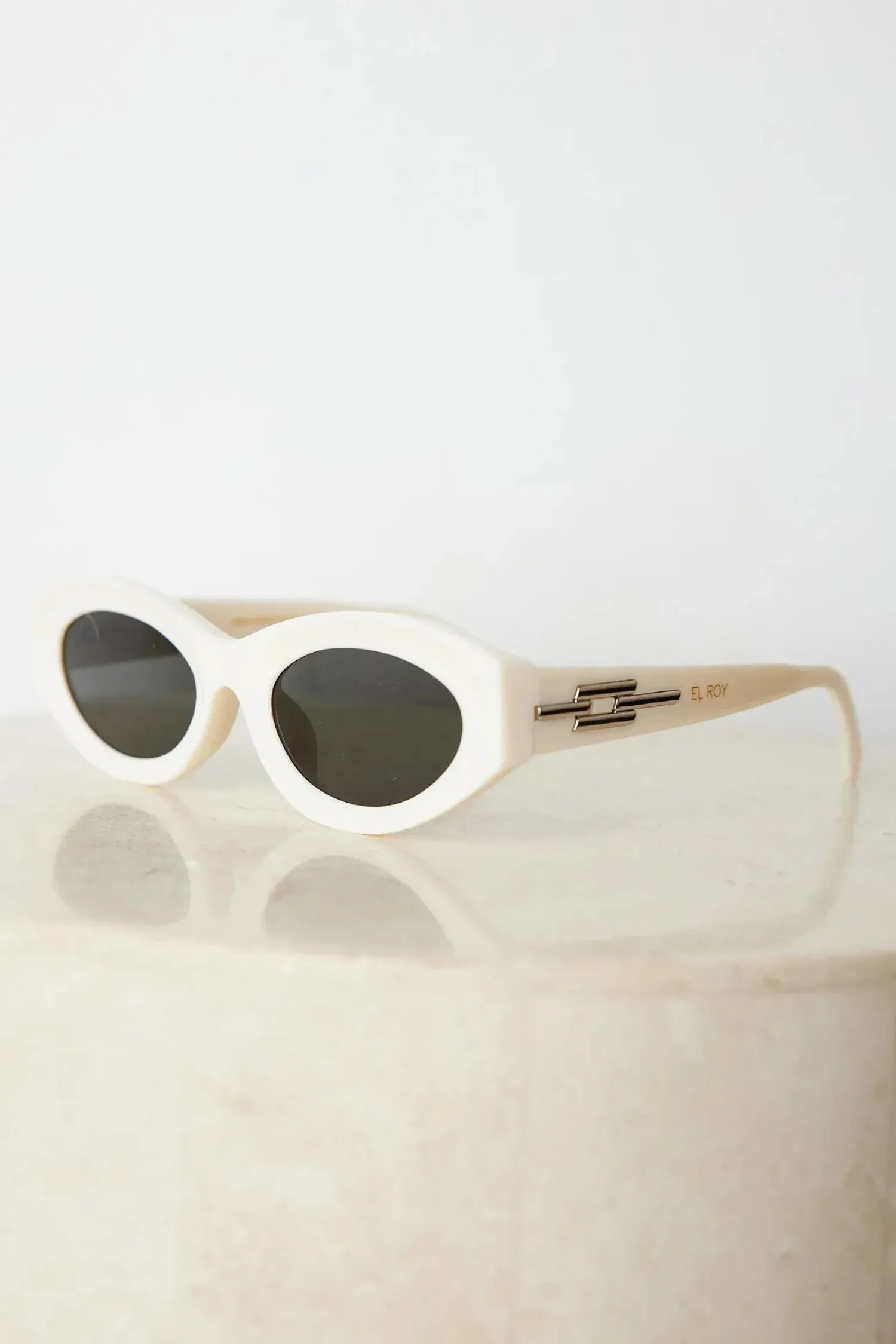 Arlo | Beige Accessories|Sunglasses