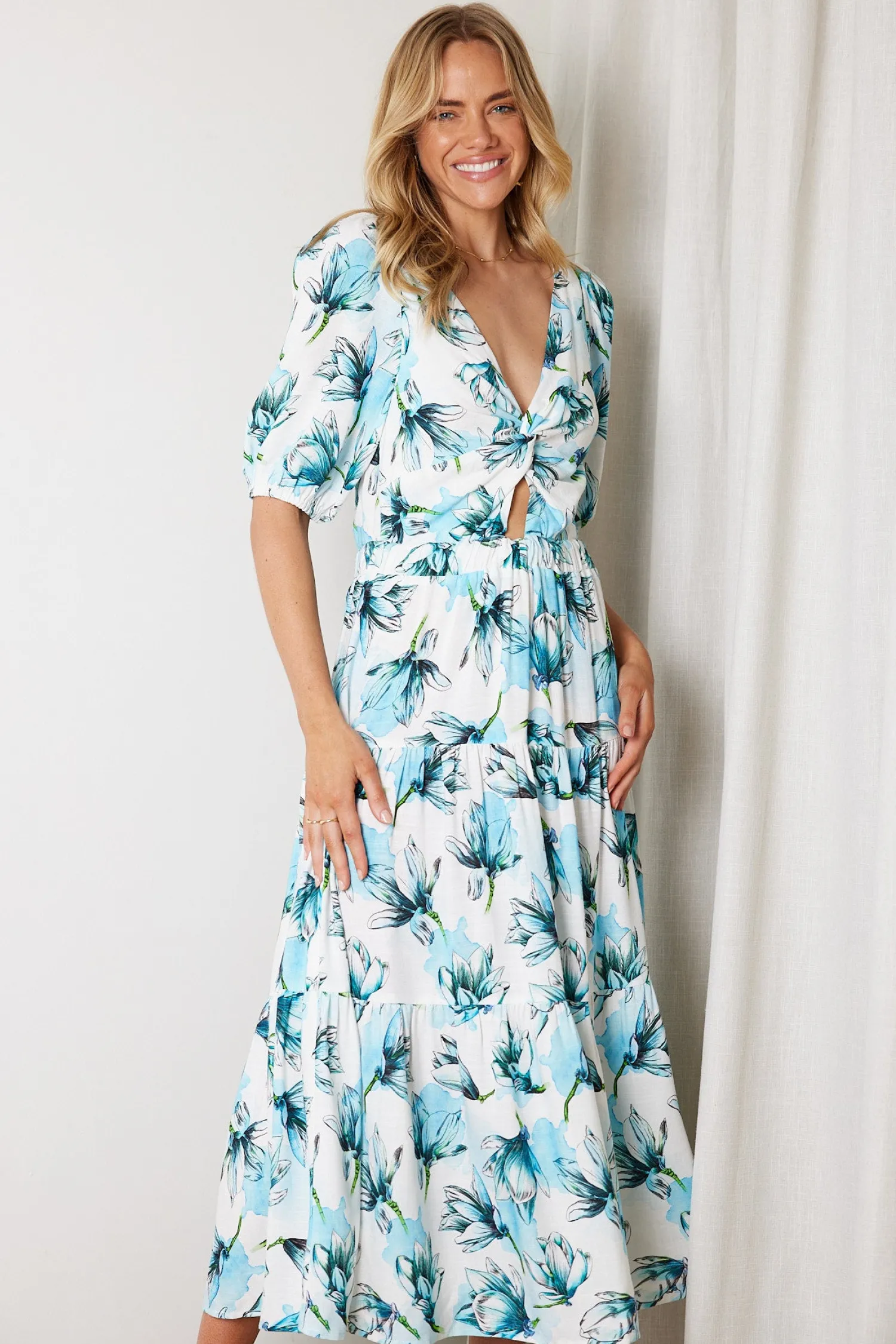 Ashlan Dress - Blue Floral Floral Dresses|Cut Out Dresses