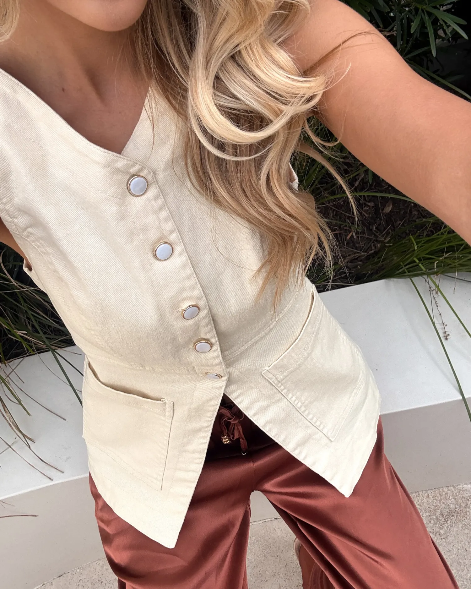 Avida Top - Beige Casual Tops|Tops