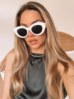 Outlet Banks | White Sunglasses|Accessories