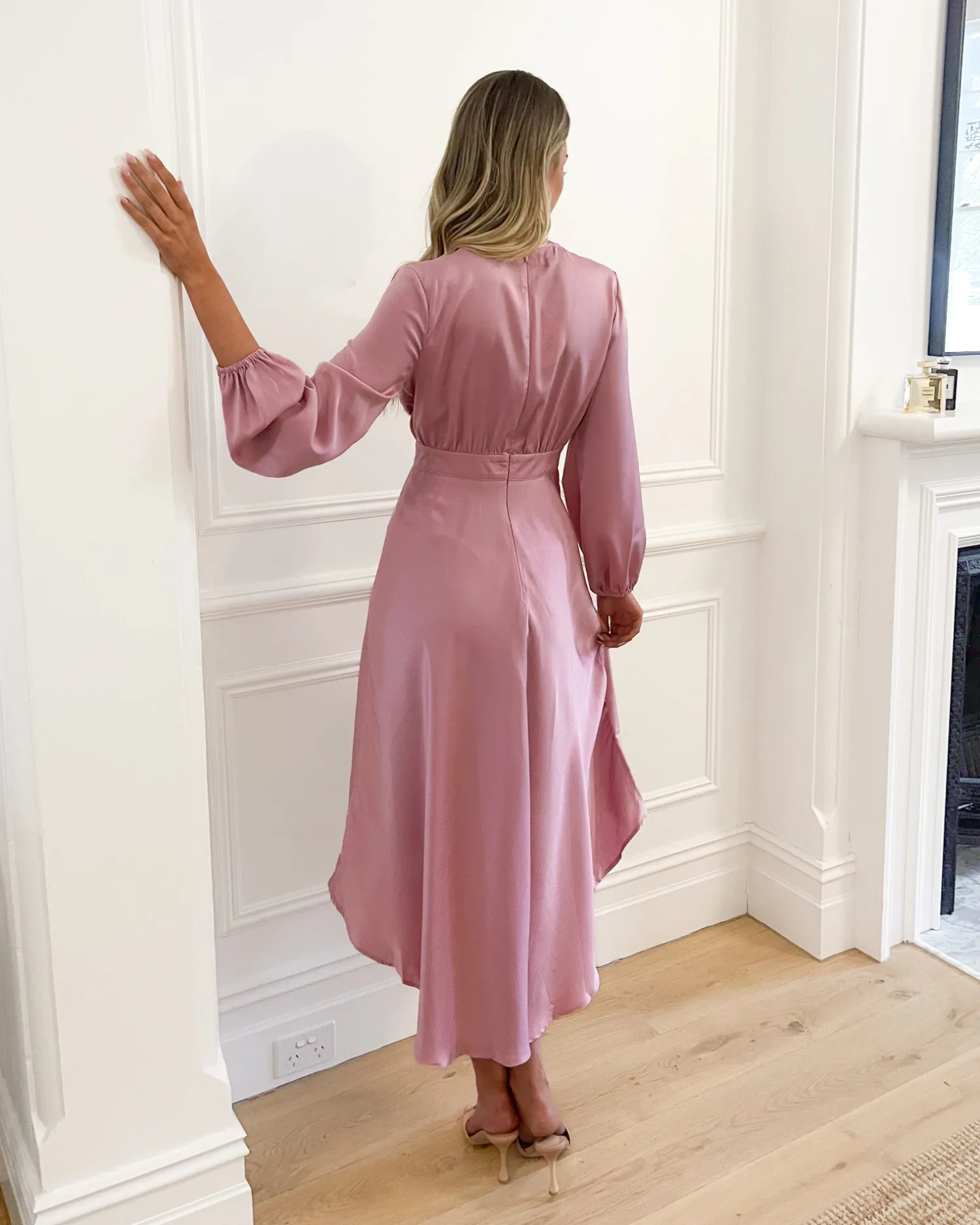 Best Bryleigh Dress - Blush Satin Dresses|Long Sleeve Dresses