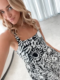 New Cambria Dress - Black Print Floral Dresses|Curve Dresses