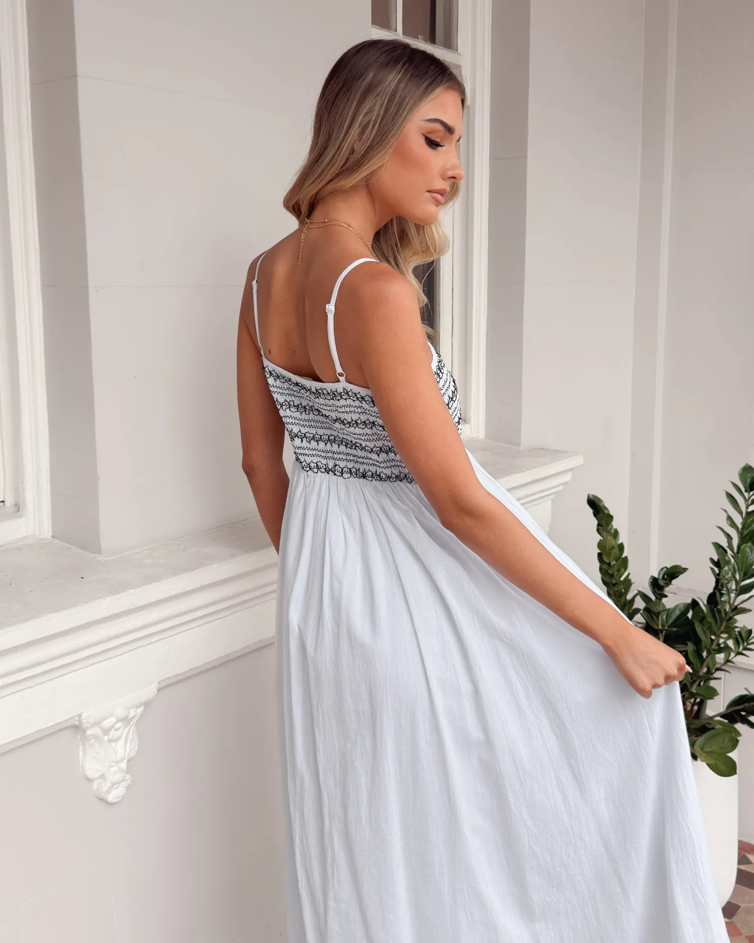 Hot Ilyndra Dress - White Multi Curve Dresses|Maternity Dresses