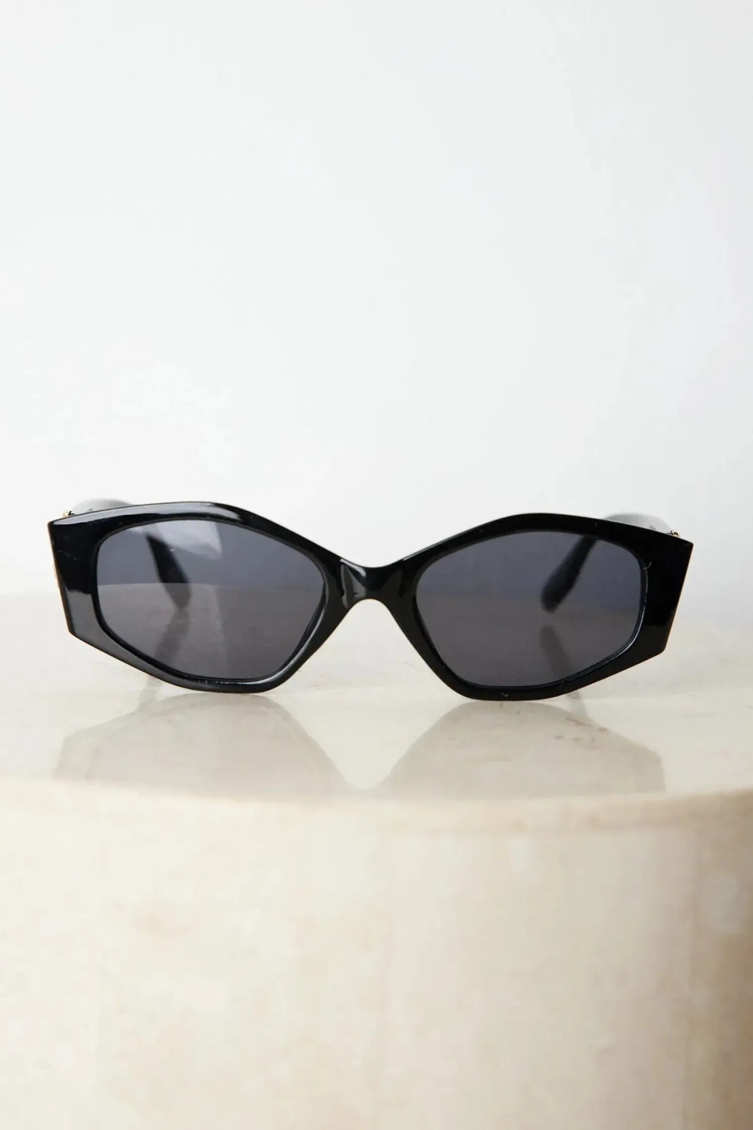 Online Iris | Black Accessories|Sunglasses
