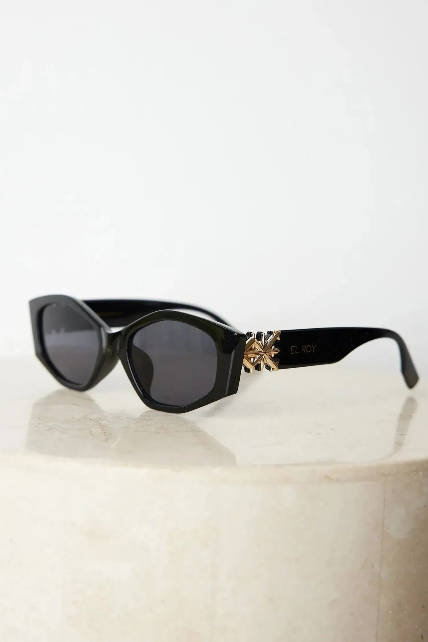 Online Iris | Black Accessories|Sunglasses