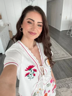 Outlet Paulette Top - White Floral Casual Tops|Crop Tops